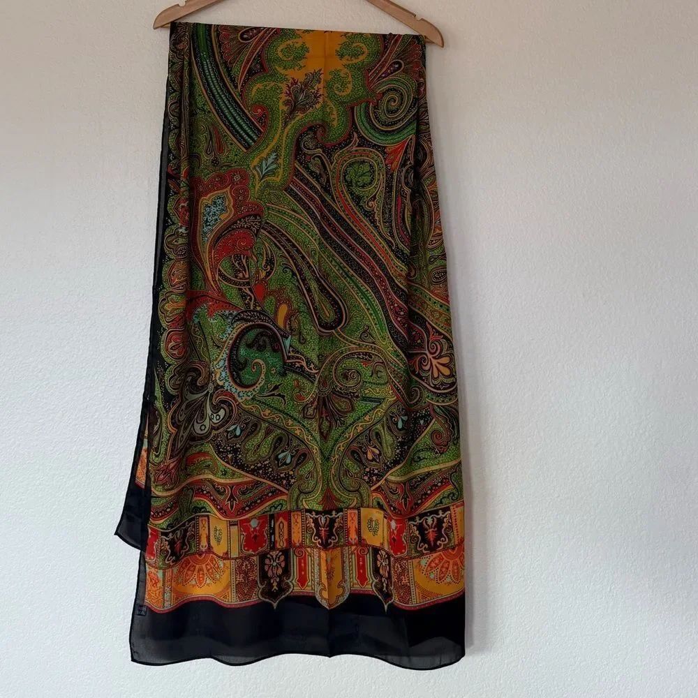 Printed scarf - Picture 3 of 3